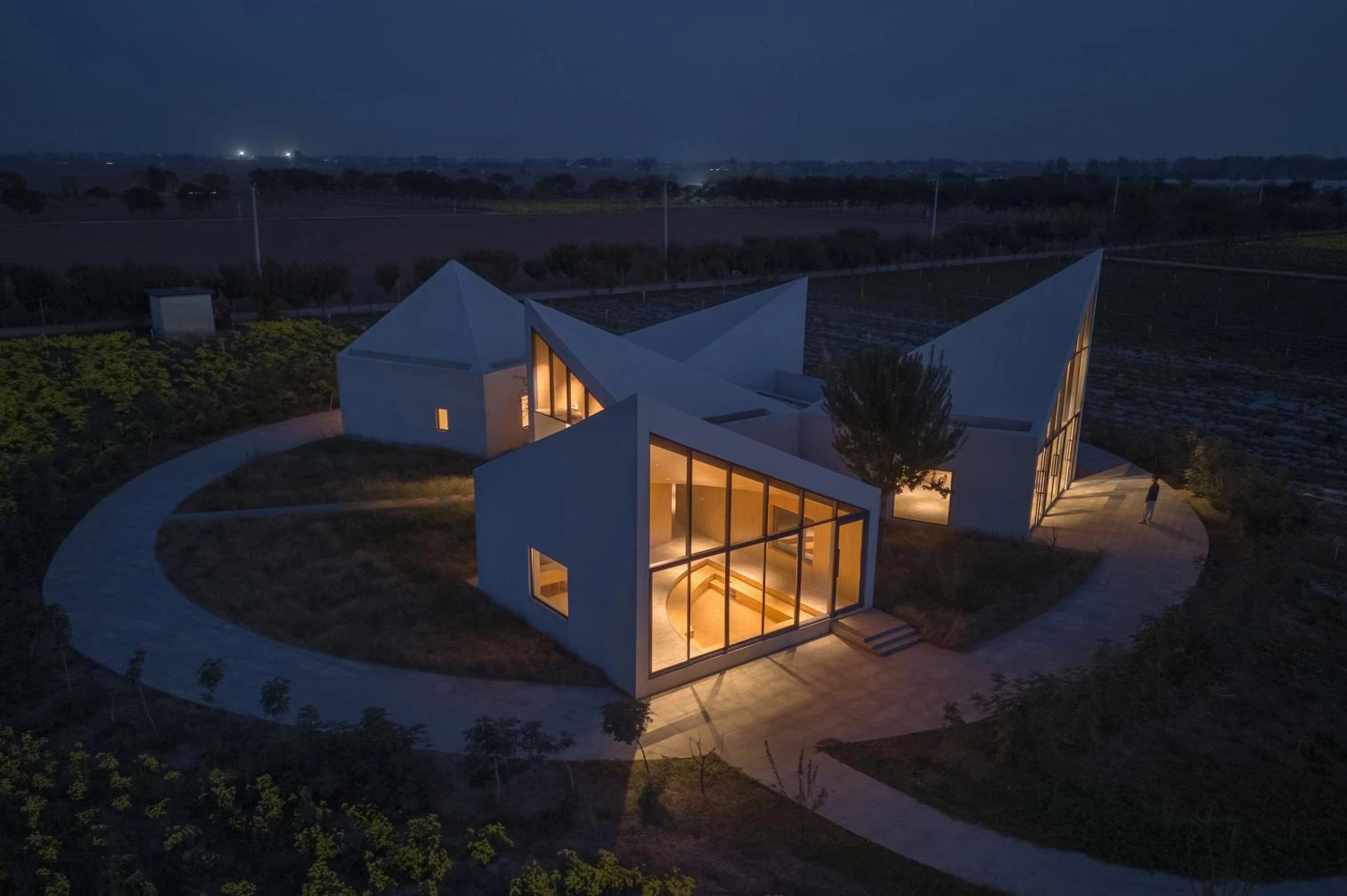 La Biblioteca en el Campo de Crisantemos de Hielo en Xiuwu