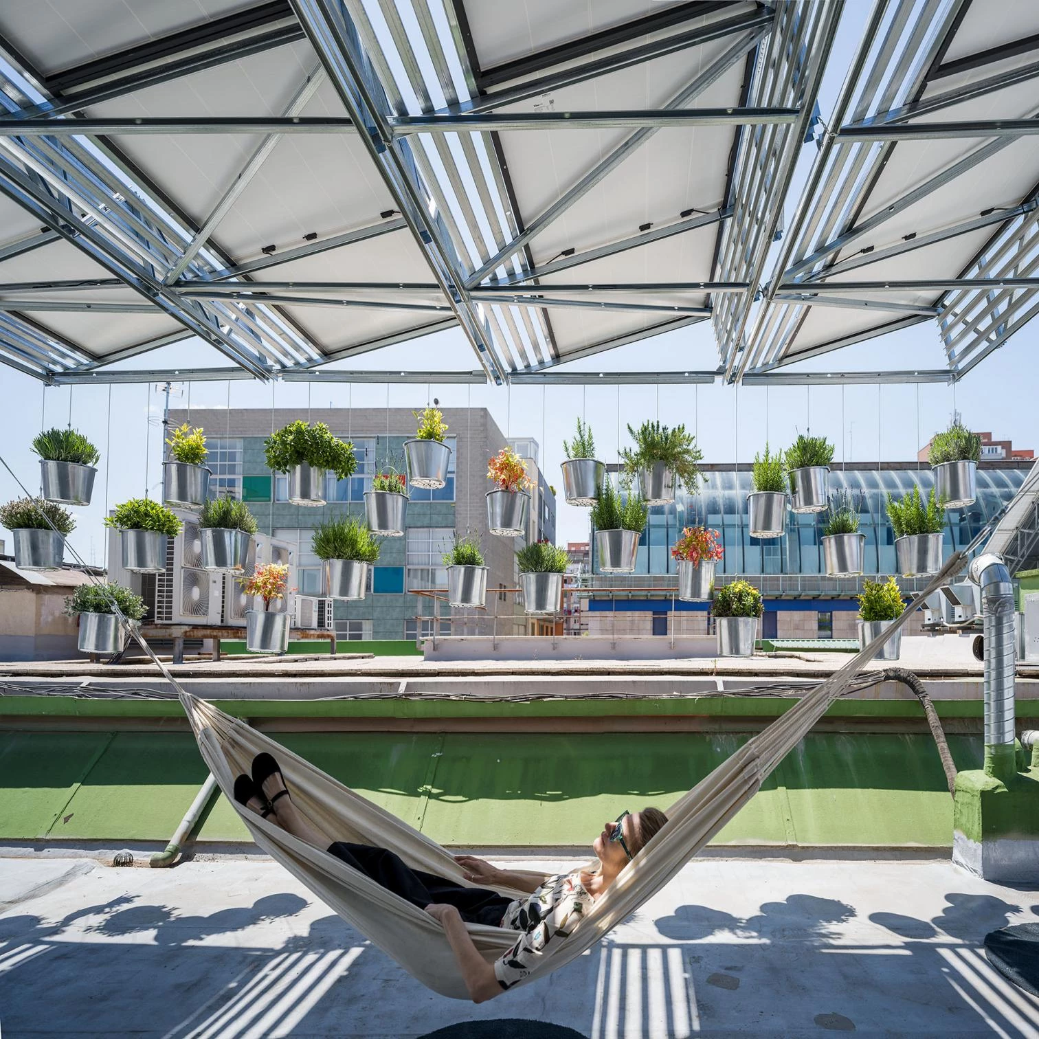 Photovoltaic shade in Madrid