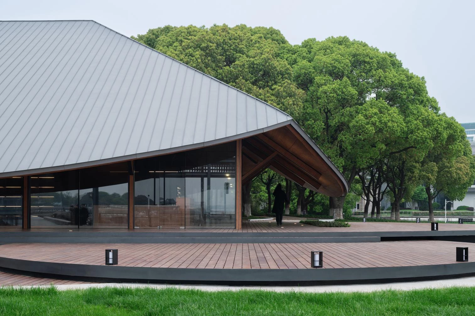 Jinji Lake Pavilion in Suzhou