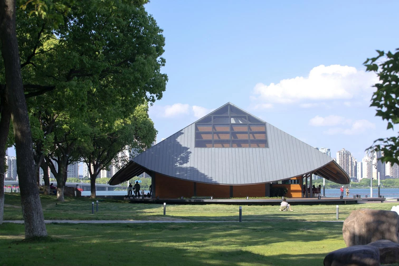 Jinji Lake Pavilion in Suzhou