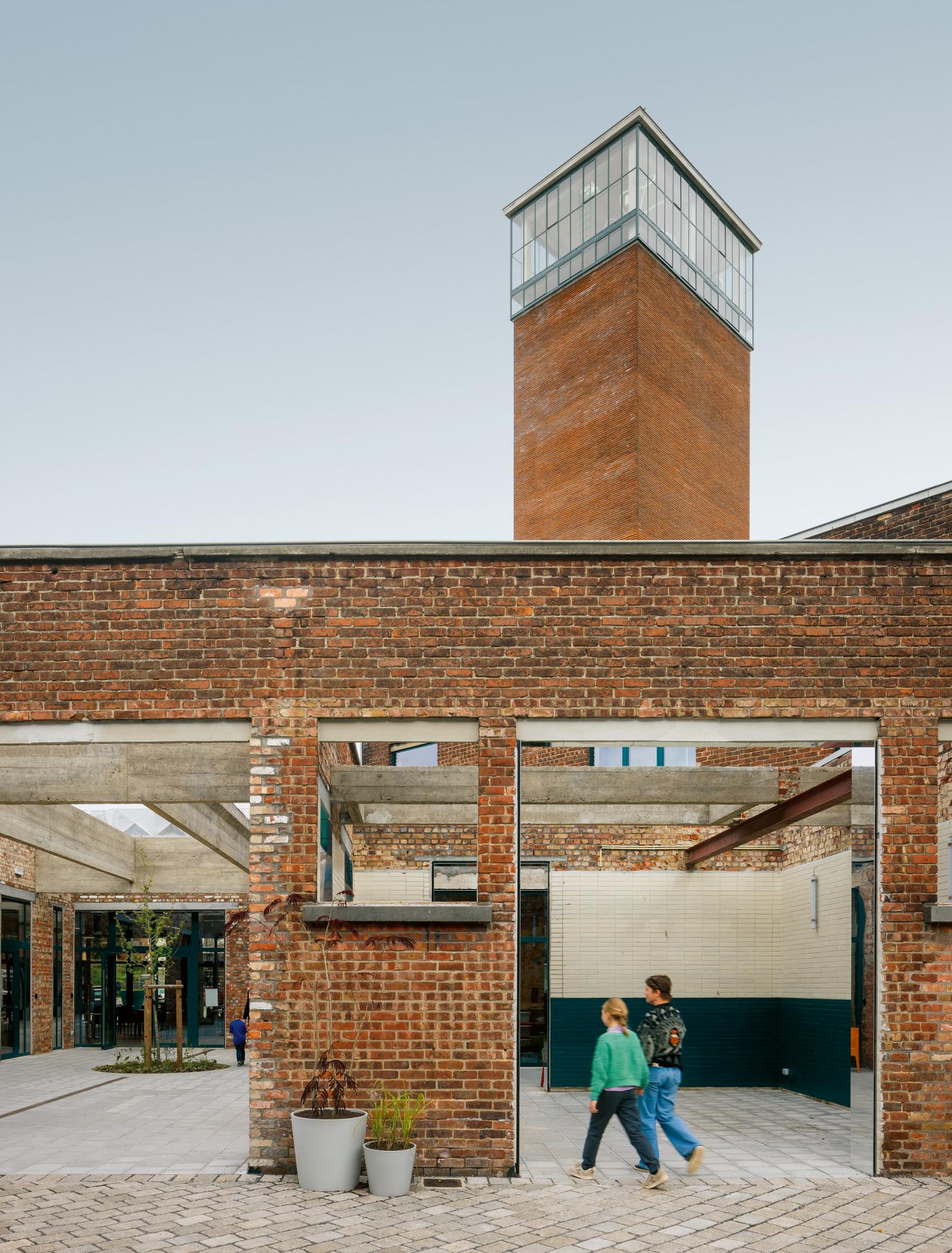 Centro comunitario Deelfabriek en Cortrique