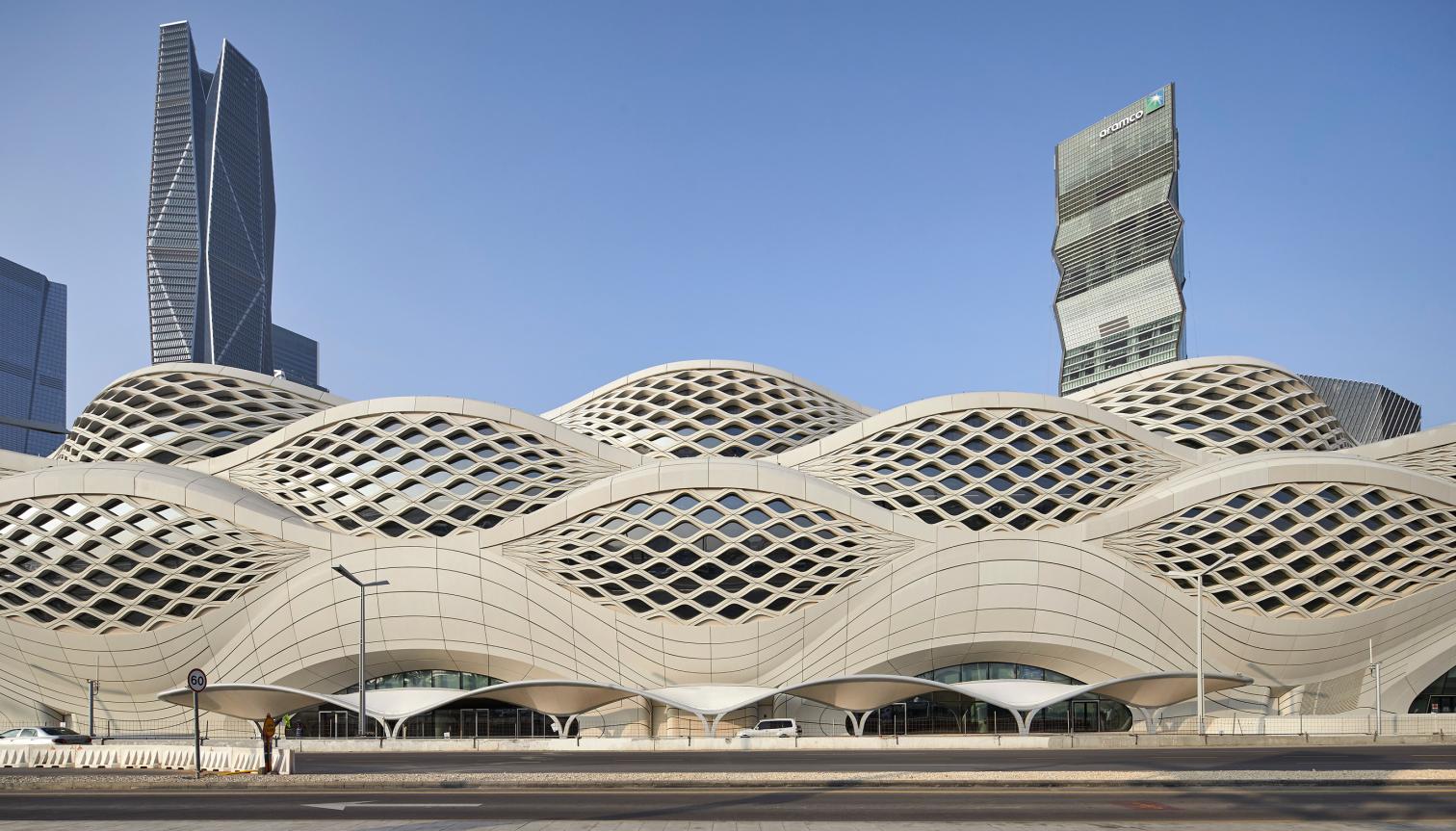 Estación de metro rey Abdullah en Riad