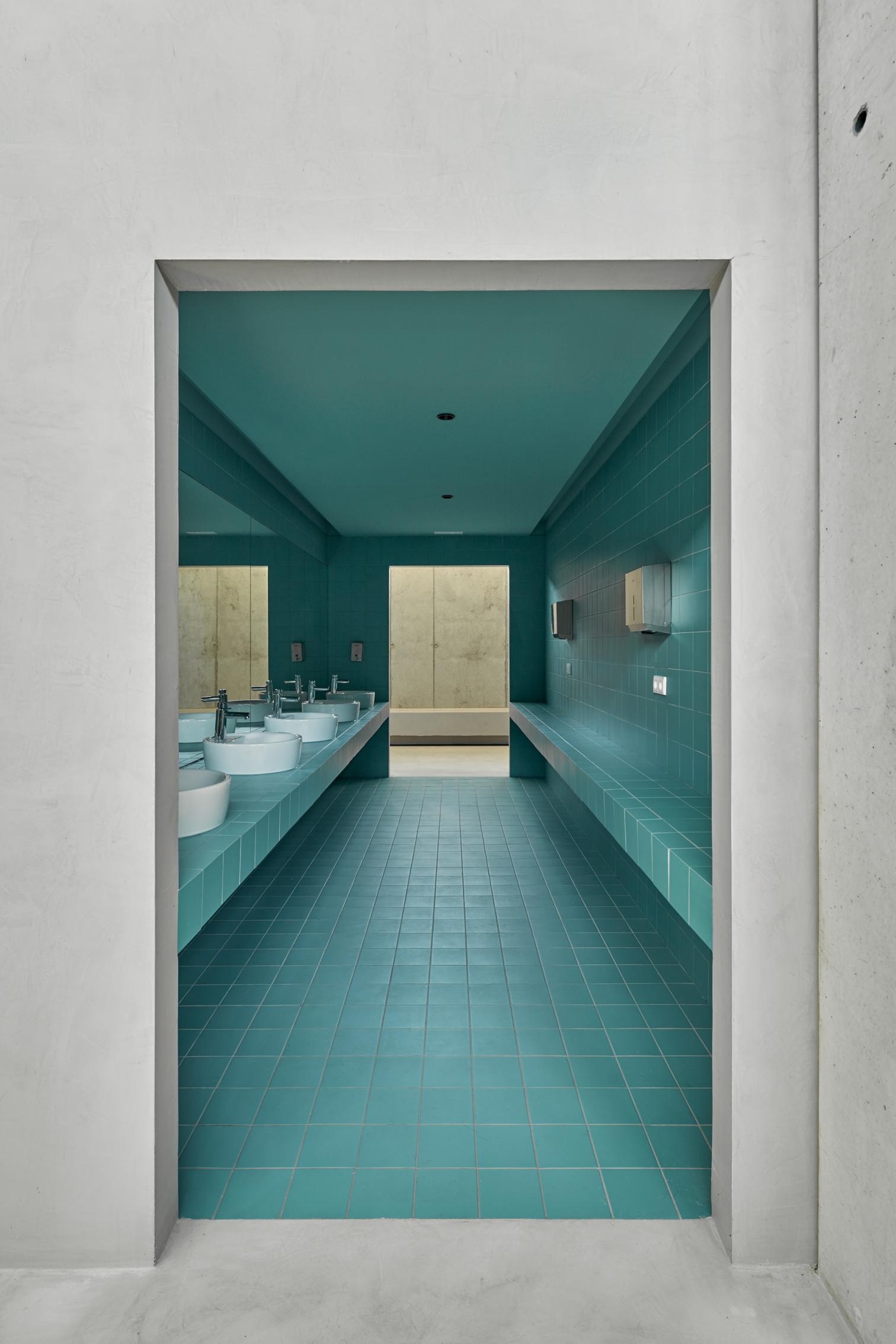 Swimming pools in Alfoz de Quintanadueñas (Burgos)