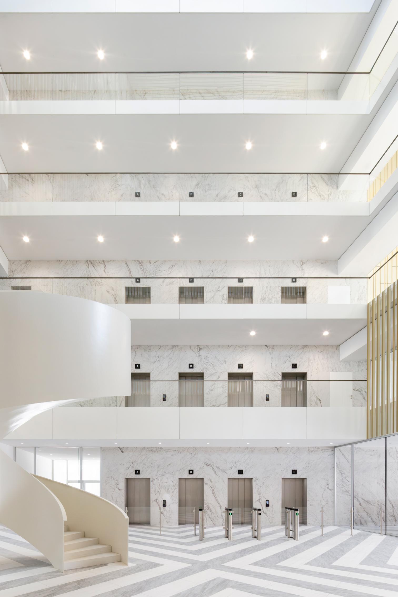 Edificio de oficinas DCB Montana en Liubliana