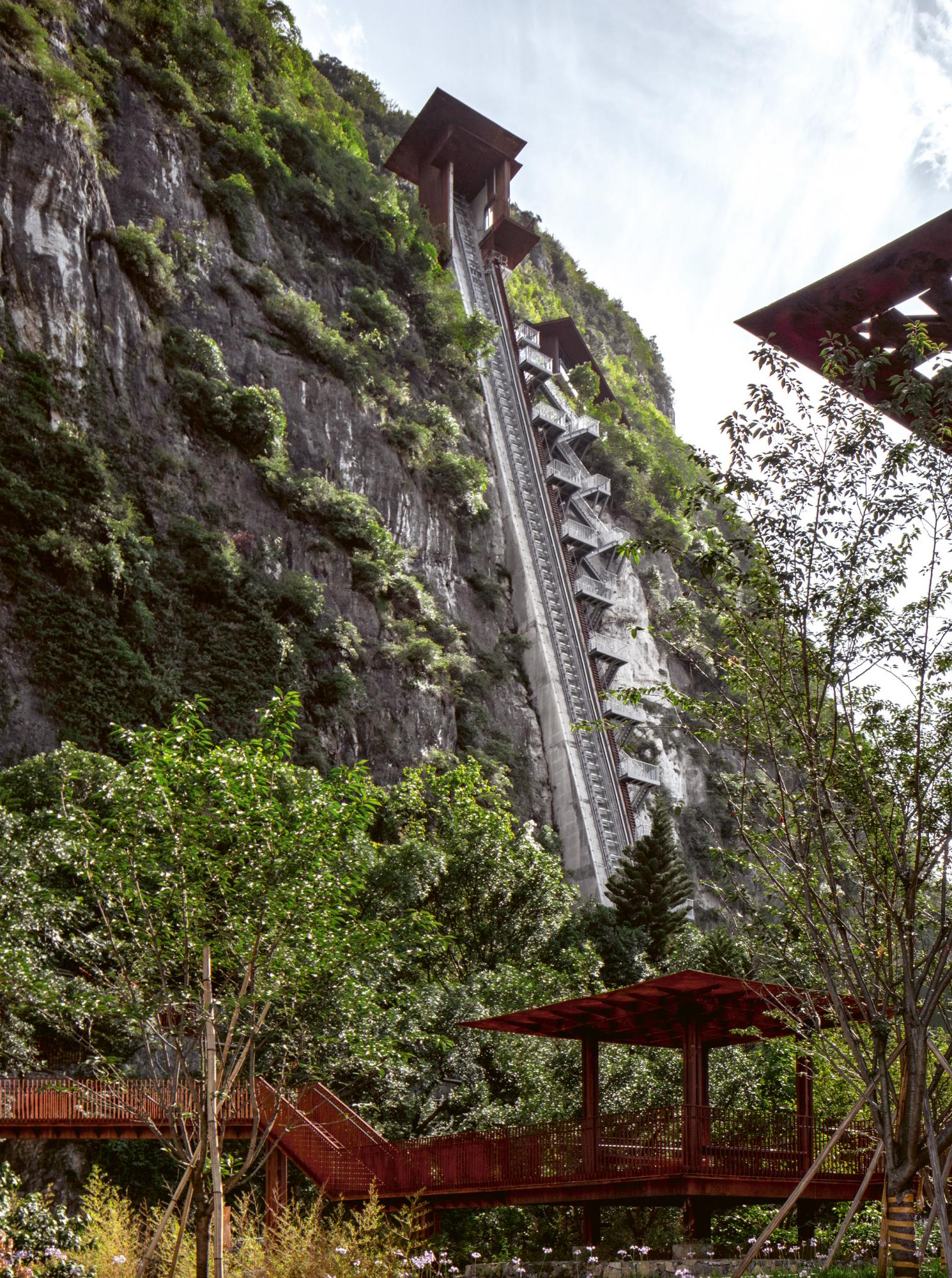 Renovation of Tianbao Cave District, Luzhou (China)