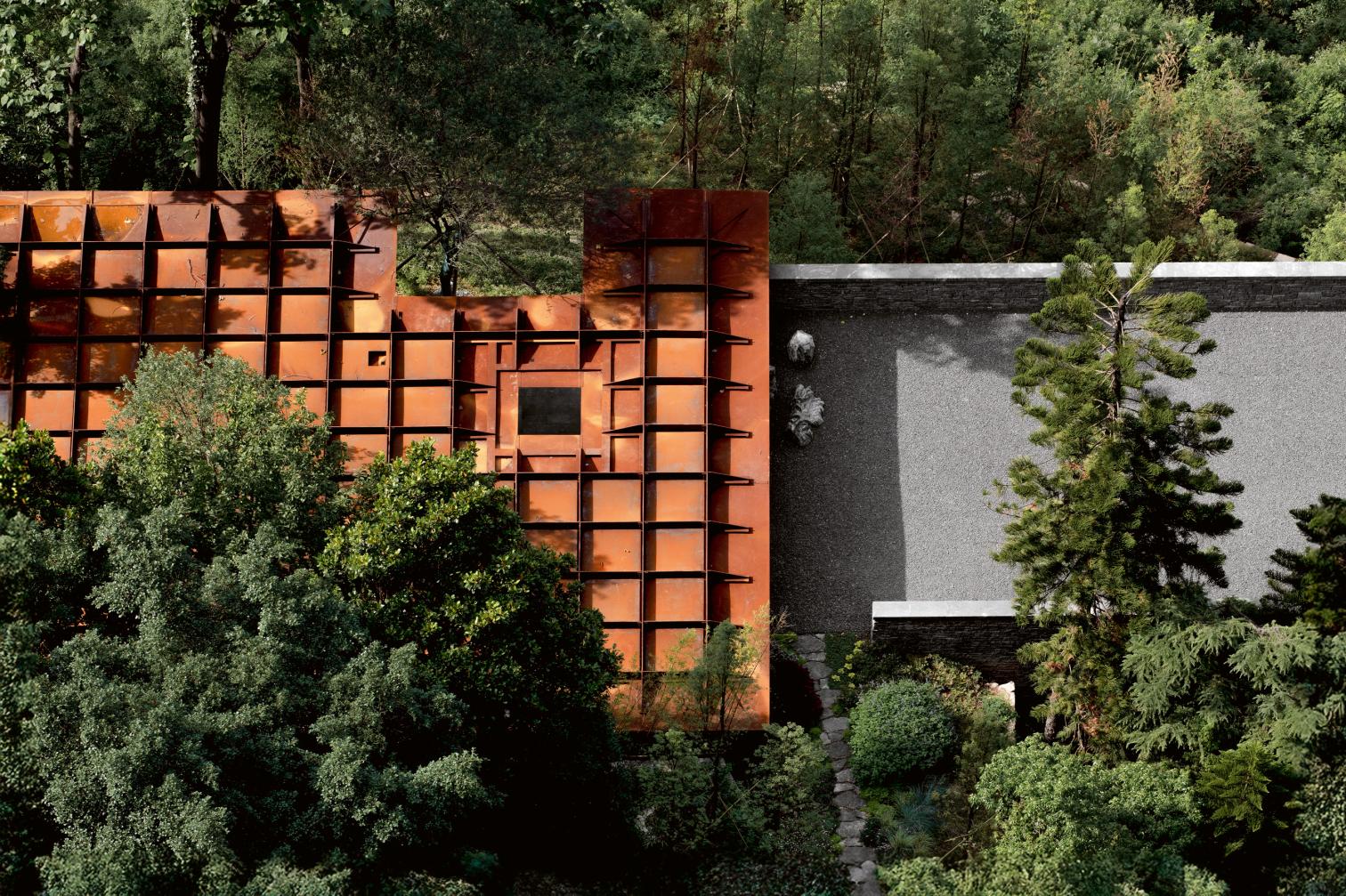 Renovation of Tianbao Cave District, Luzhou (China)