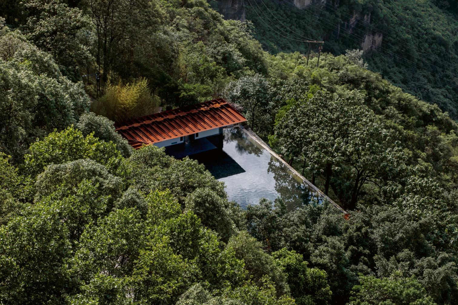 Renovation of Tianbao Cave District, Luzhou (China)