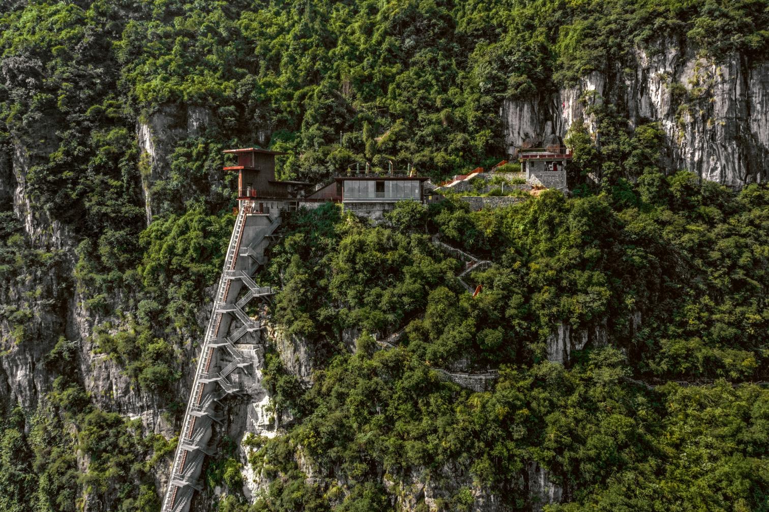 Renovation of Tianbao Cave District, Luzhou (China)