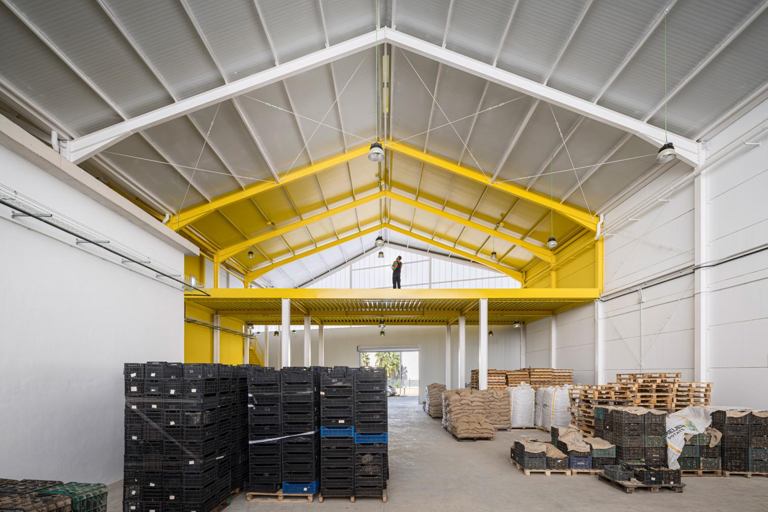 Fruit and vegetable center in Vélez-Málaga