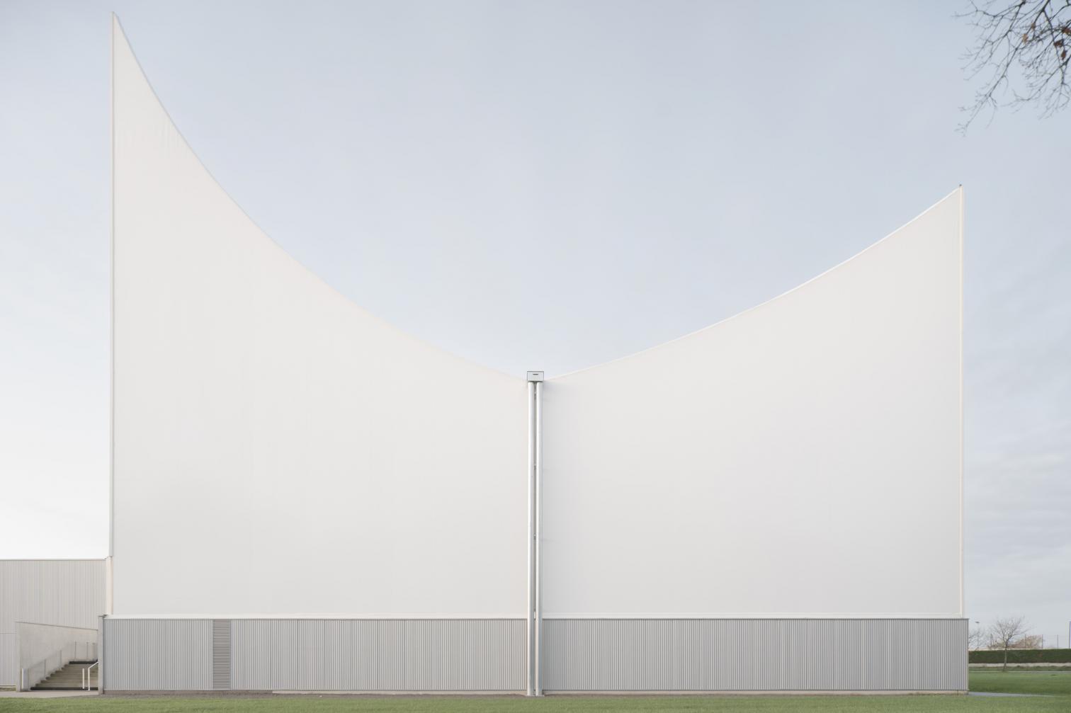 Joséphine Baker - Marie-José Perec sport and culture complex in La Bouëxière