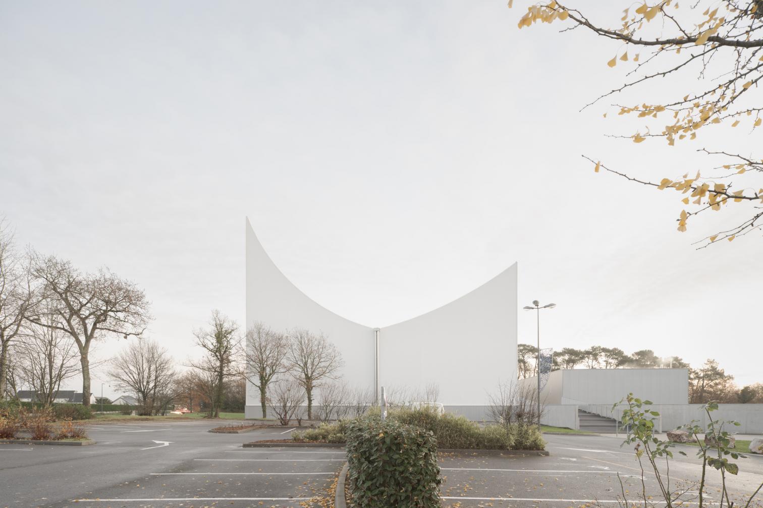 Joséphine Baker - Marie-José Perec sport and culture complex in La Bouëxière