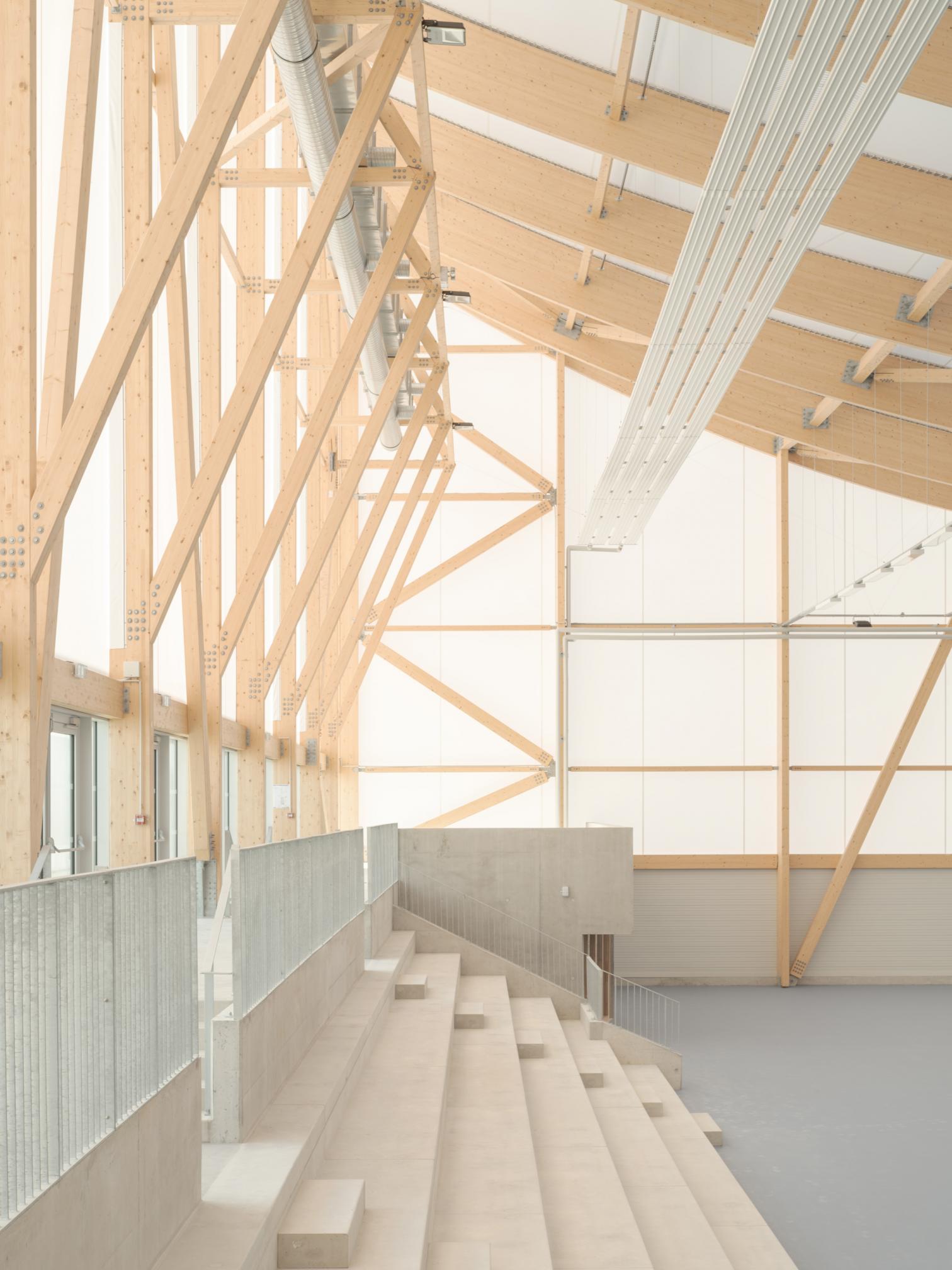 Joséphine Baker - Marie-José Perec sport and culture complex in La Bouëxière