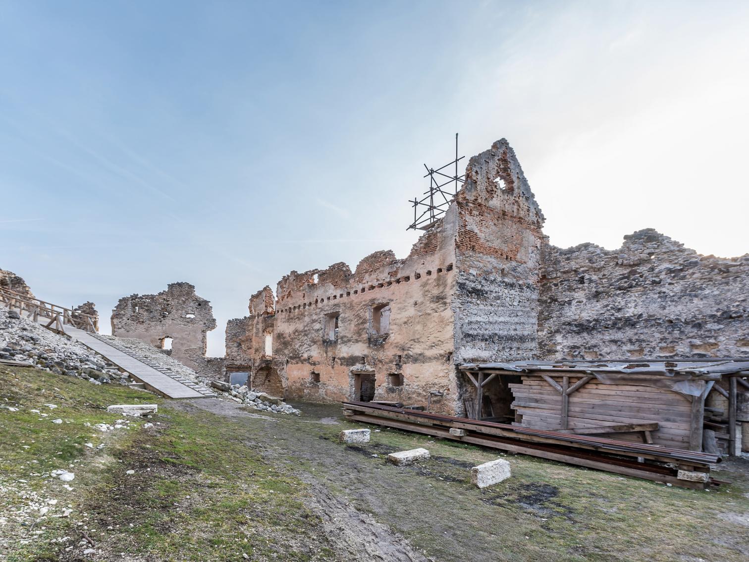 Castillo de Uhrovec en Uhrovské Podhradie