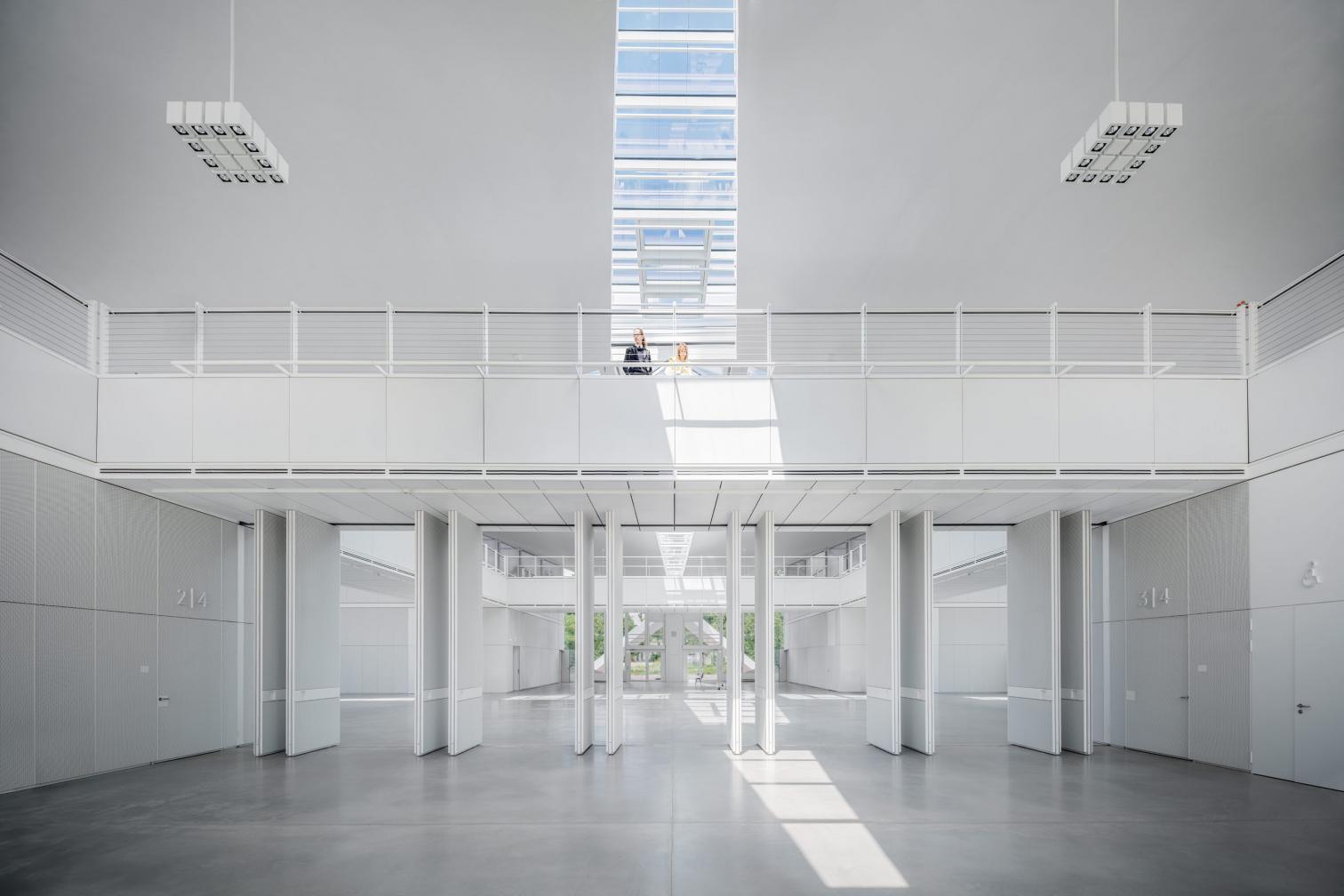 Refurbishment of Hyparschale in Magdeburg