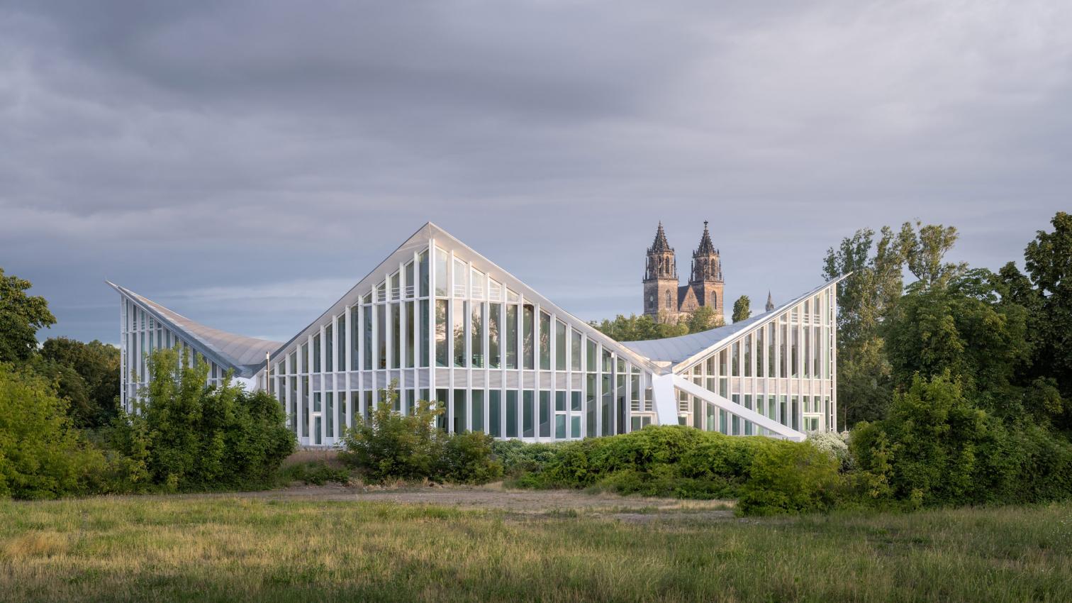 Refurbishment of Hyparschale in Magdeburg