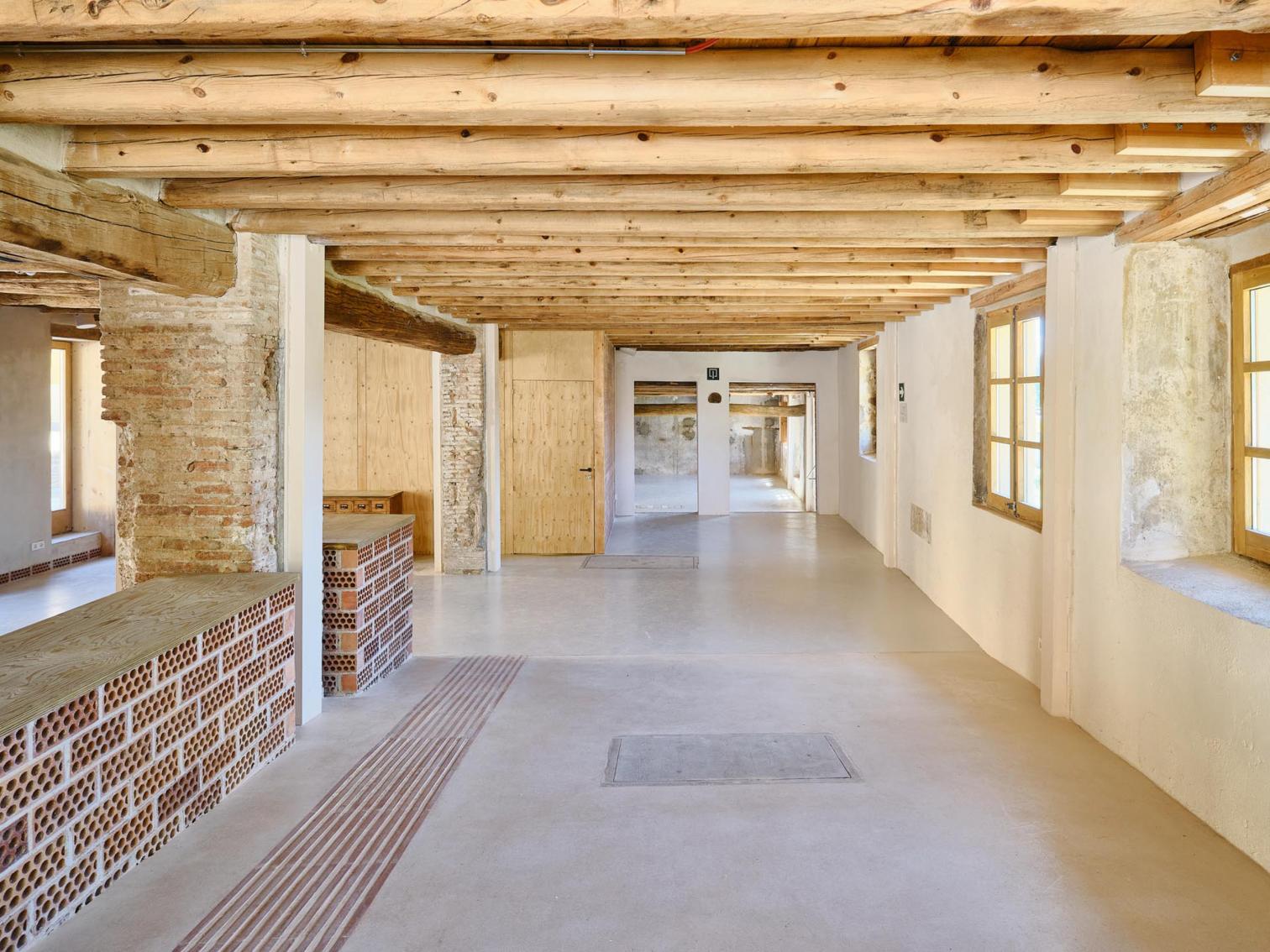 Refurbishment in the Adoberies district of Vic