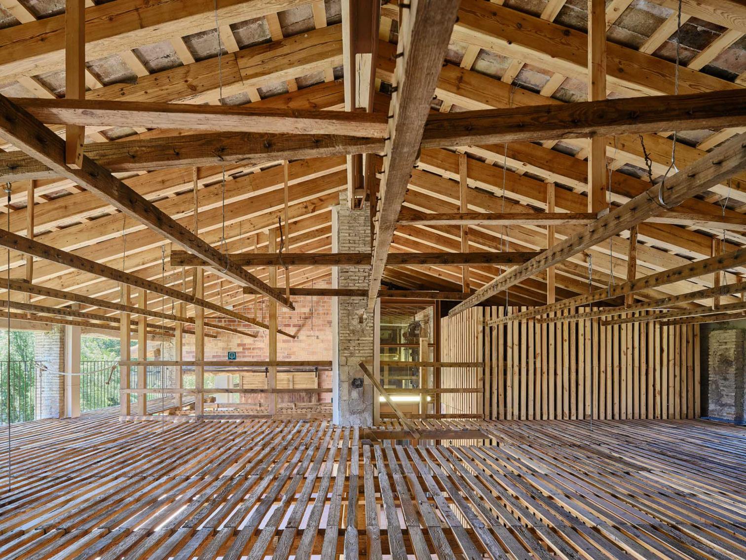 Refurbishment in the Adoberies district of Vic