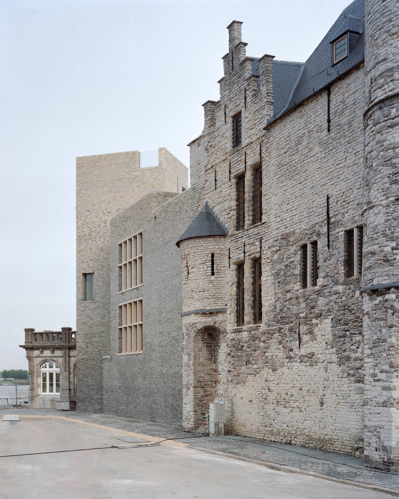 Intervención en el Castillo Het Steen de Amberes
