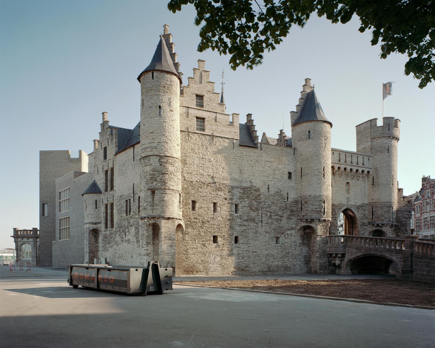 Intervención en el Castillo Het Steen de Amberes