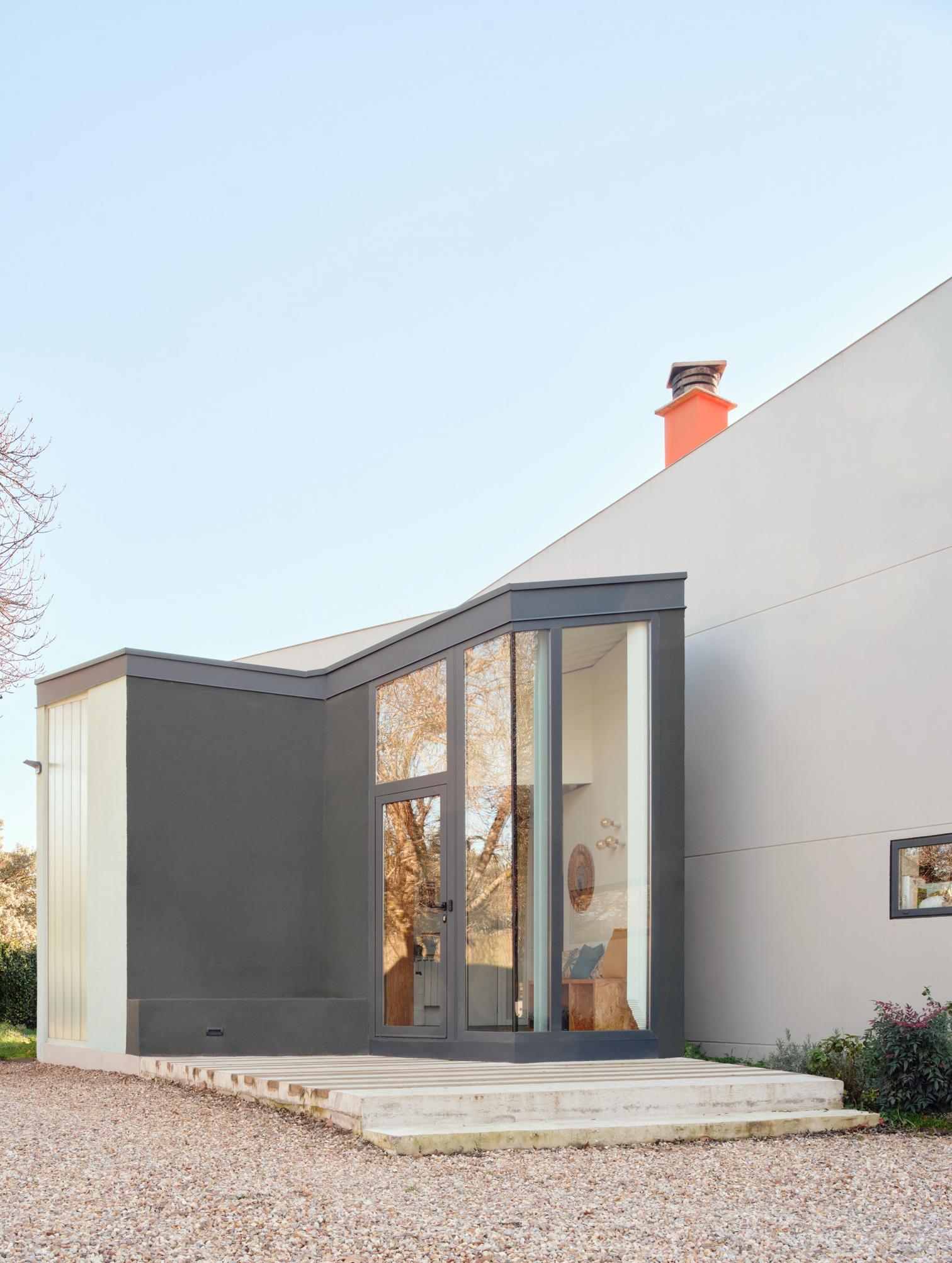 Cinca, ampliación y reforma de vivienda en Valdemorillo (Madrid)
