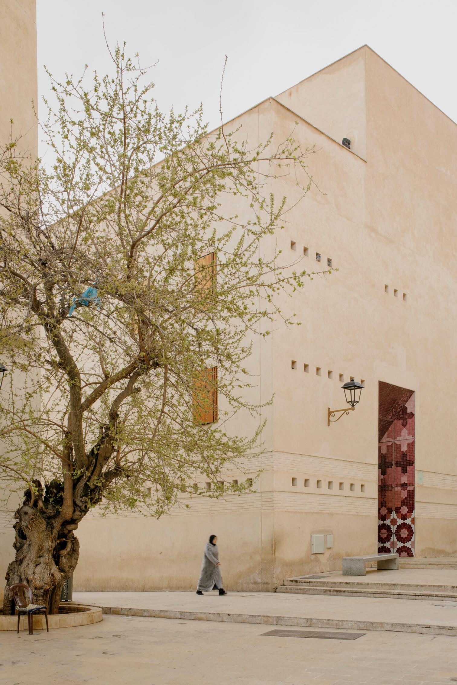 Revitalización de la plaza Lalla Yeddouna en Fez