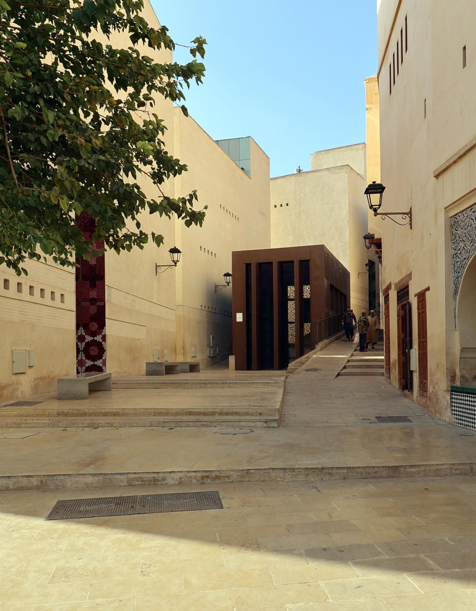 Revitalización de la plaza Lalla Yeddouna en Fez