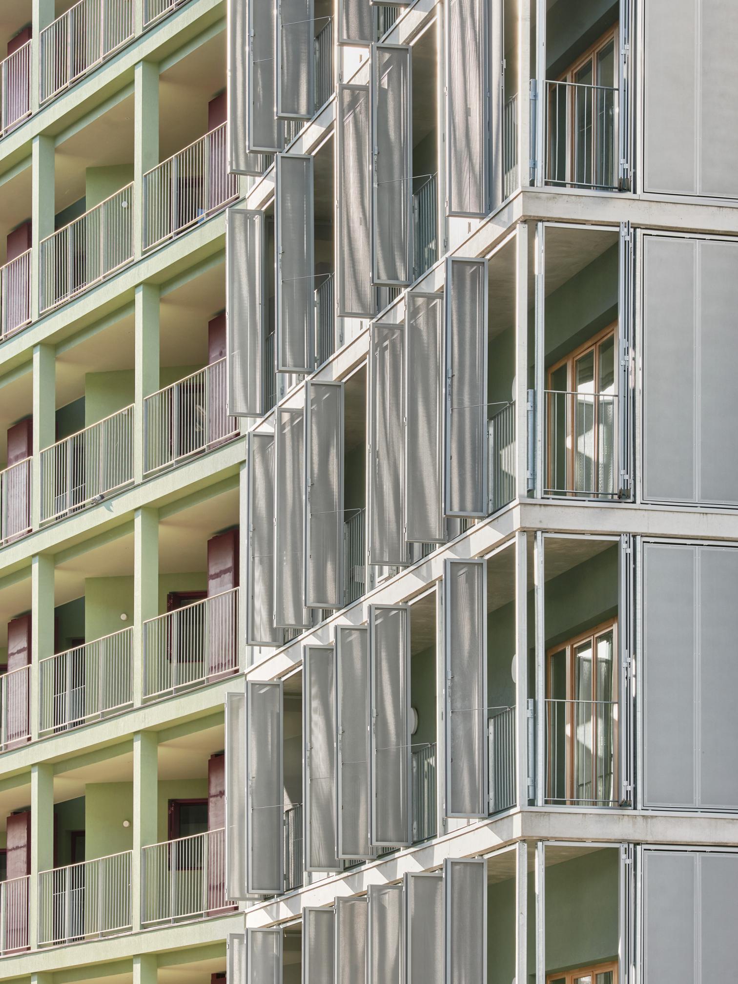 60 social-housing units: Building B at Illa Glòries in Barcelona