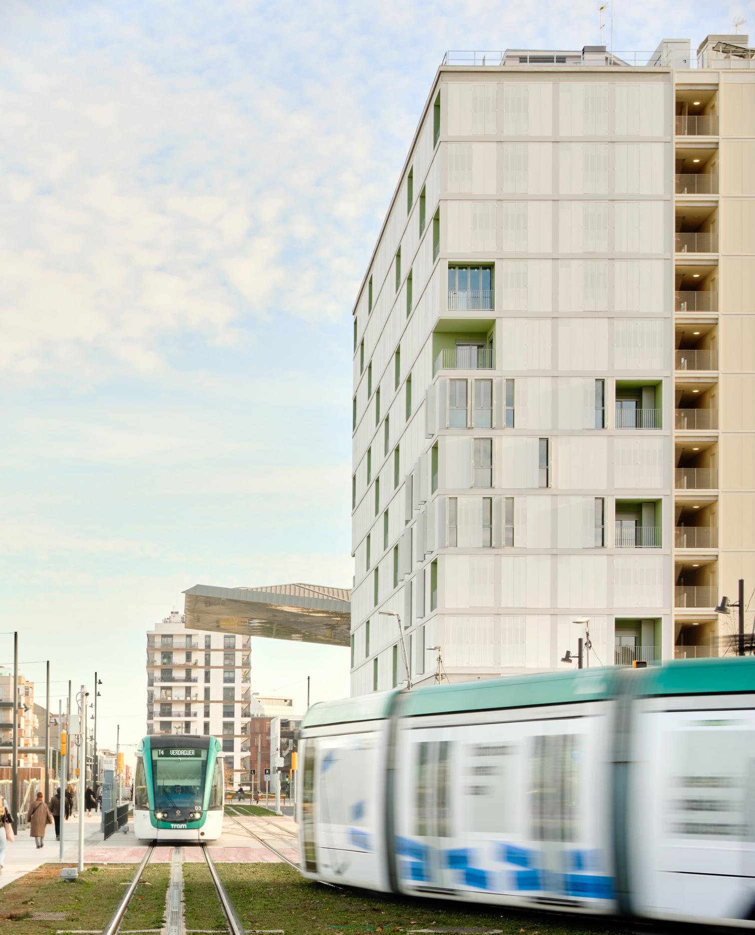 60 social housing units: Building D at Illa Glòries in Barcelona