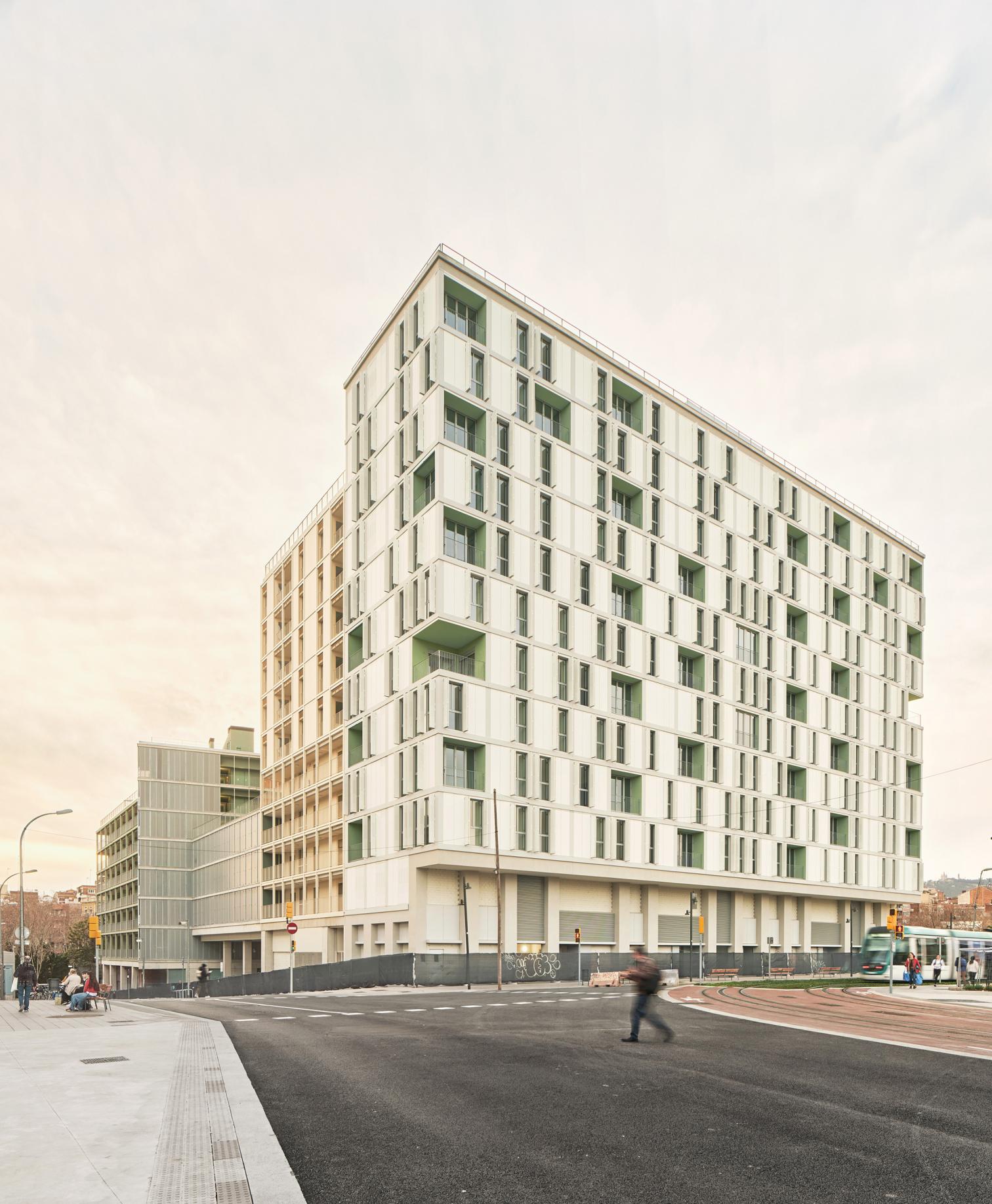 60 social housing units: Building D at Illa Glòries in Barcelona