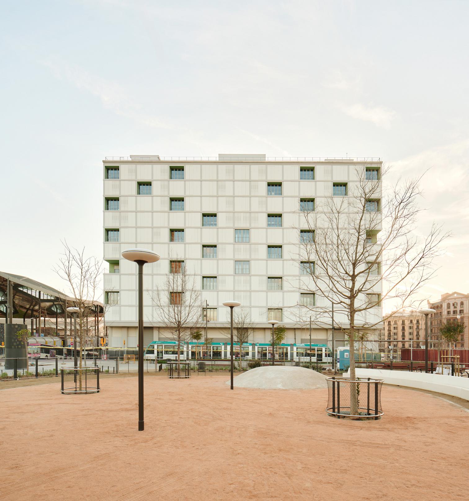 60 social housing units: Building D at Illa Glòries in Barcelona