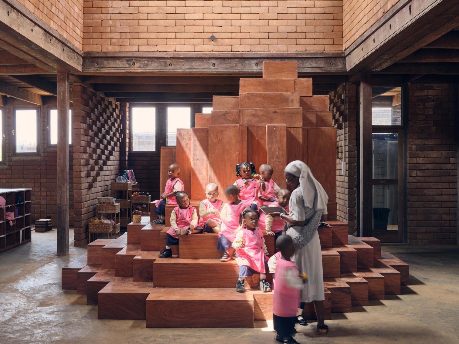 African Flow kindergarten in Soa