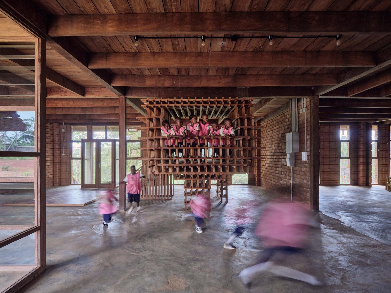 African Flow kindergarten in Soa