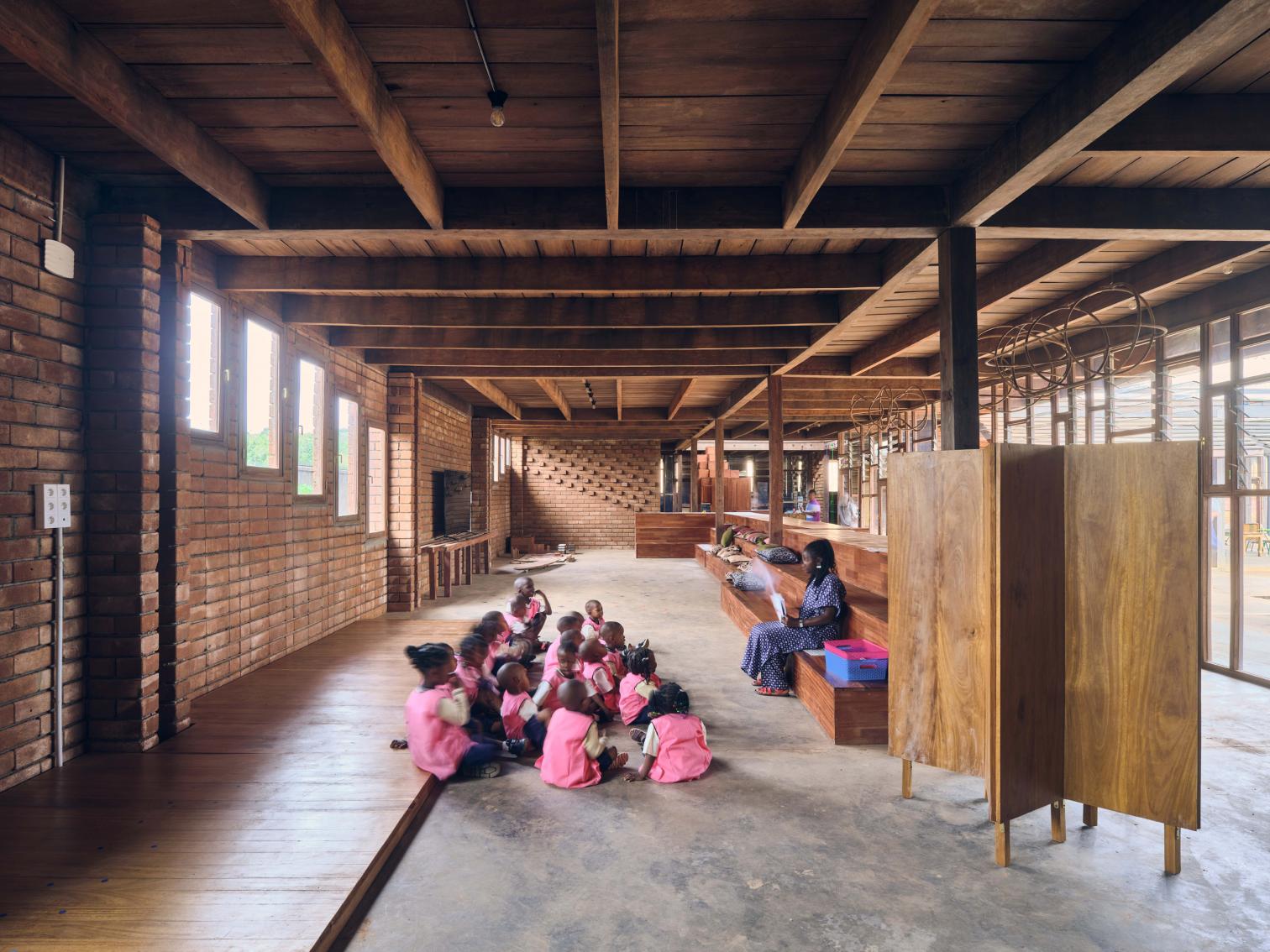 African Flow kindergarten in Soa
