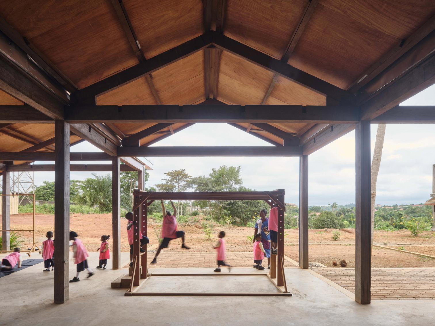 African Flow kindergarten in Soa