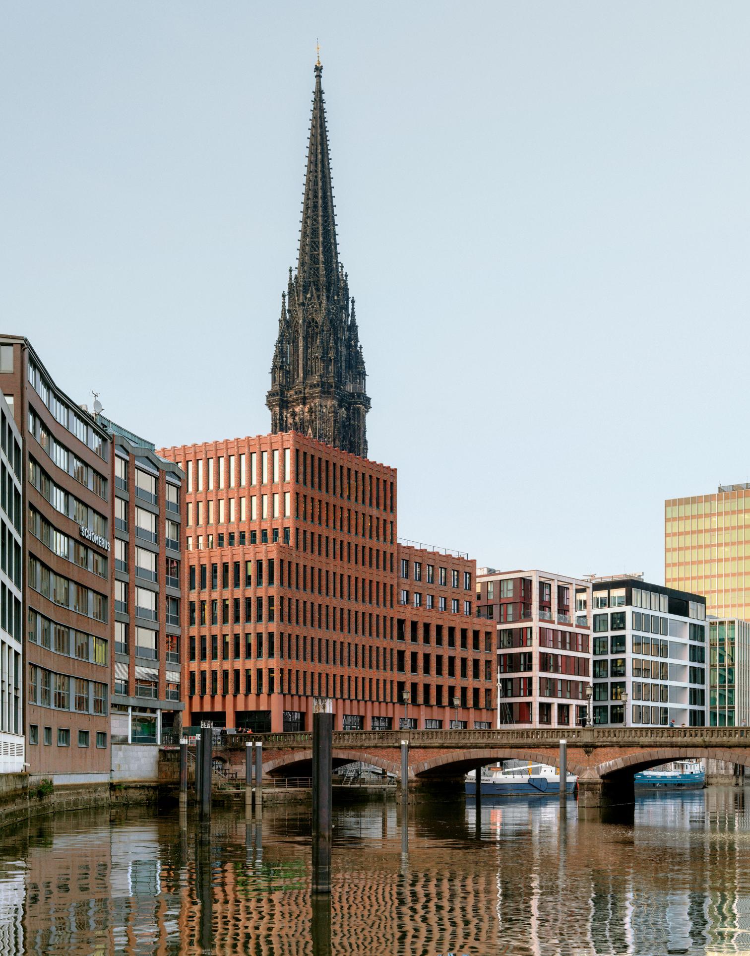 Willy-Brandt-Strasse, Hamburg