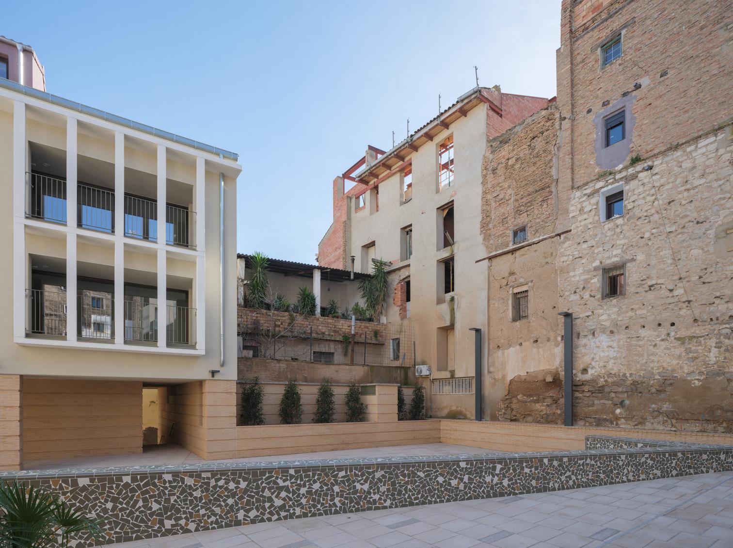 24 homes in the Horno de Coscolín of Tudela