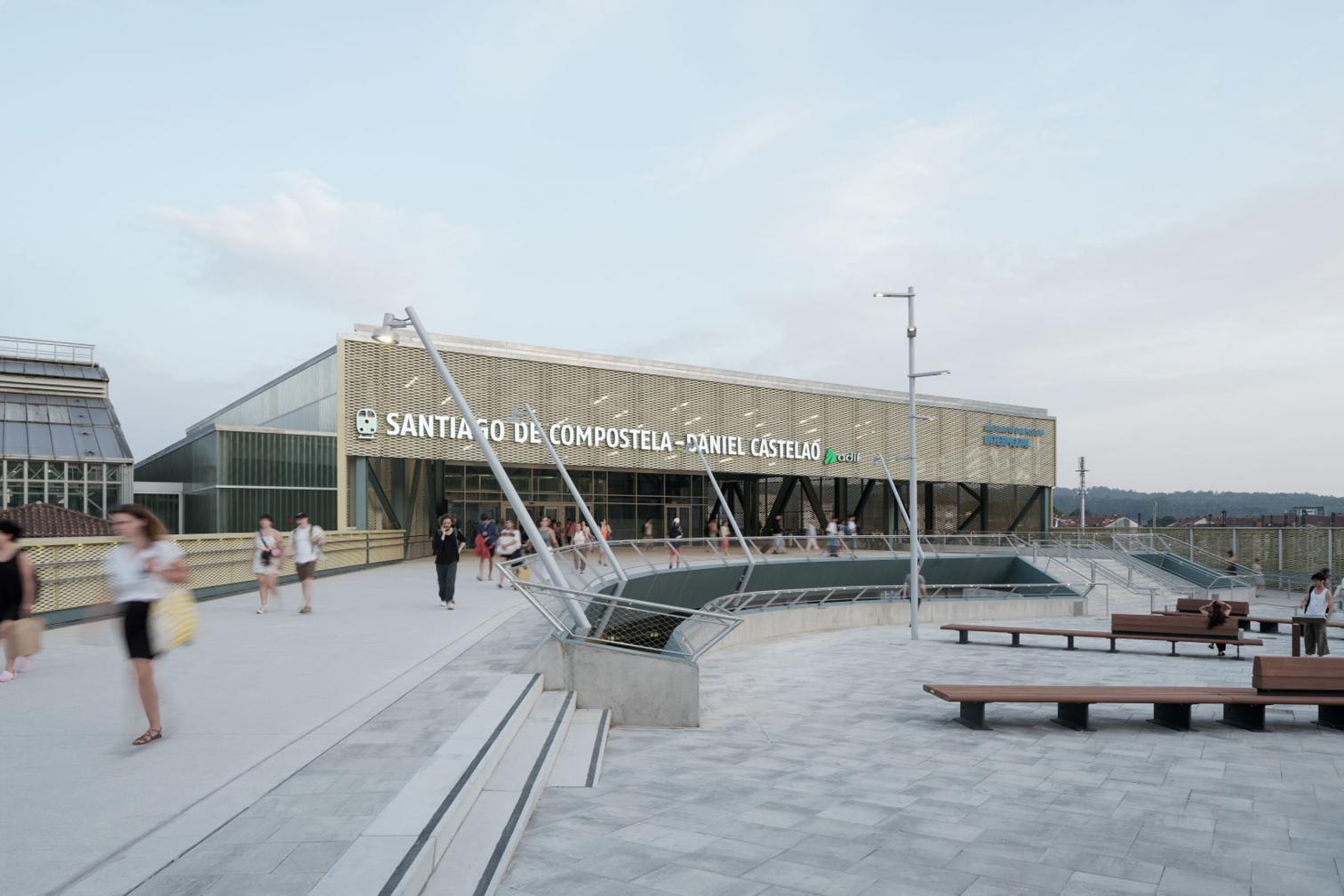 Estación de AVE y pasarela peatonal, Santiago de Compostela