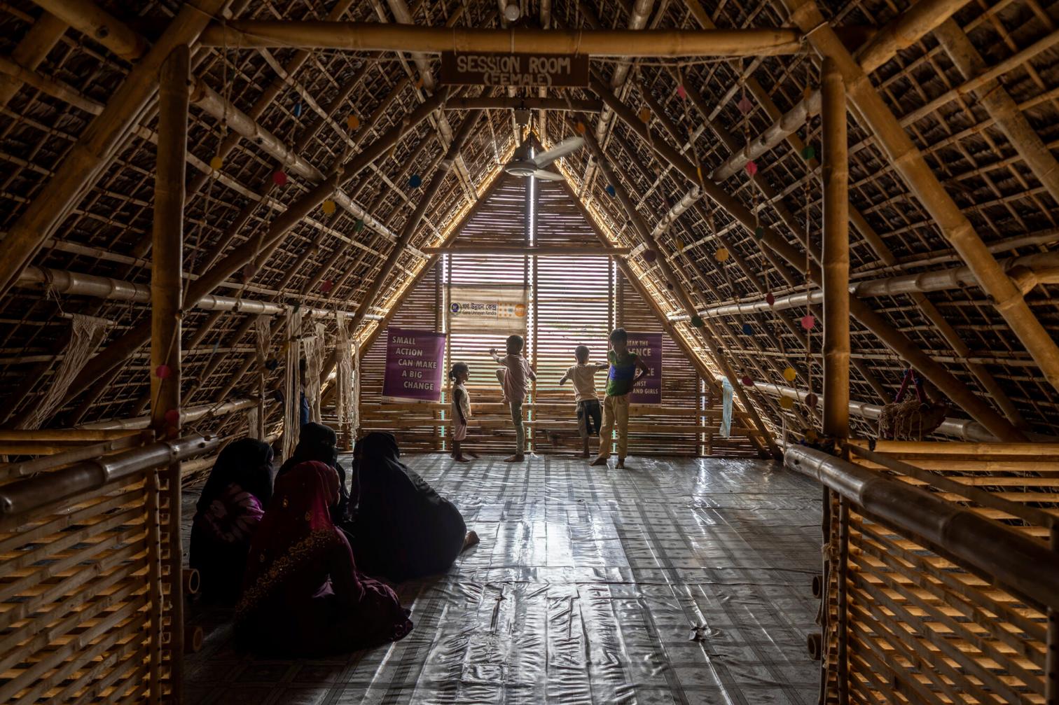 Estructuras modulares Khudi Bari
