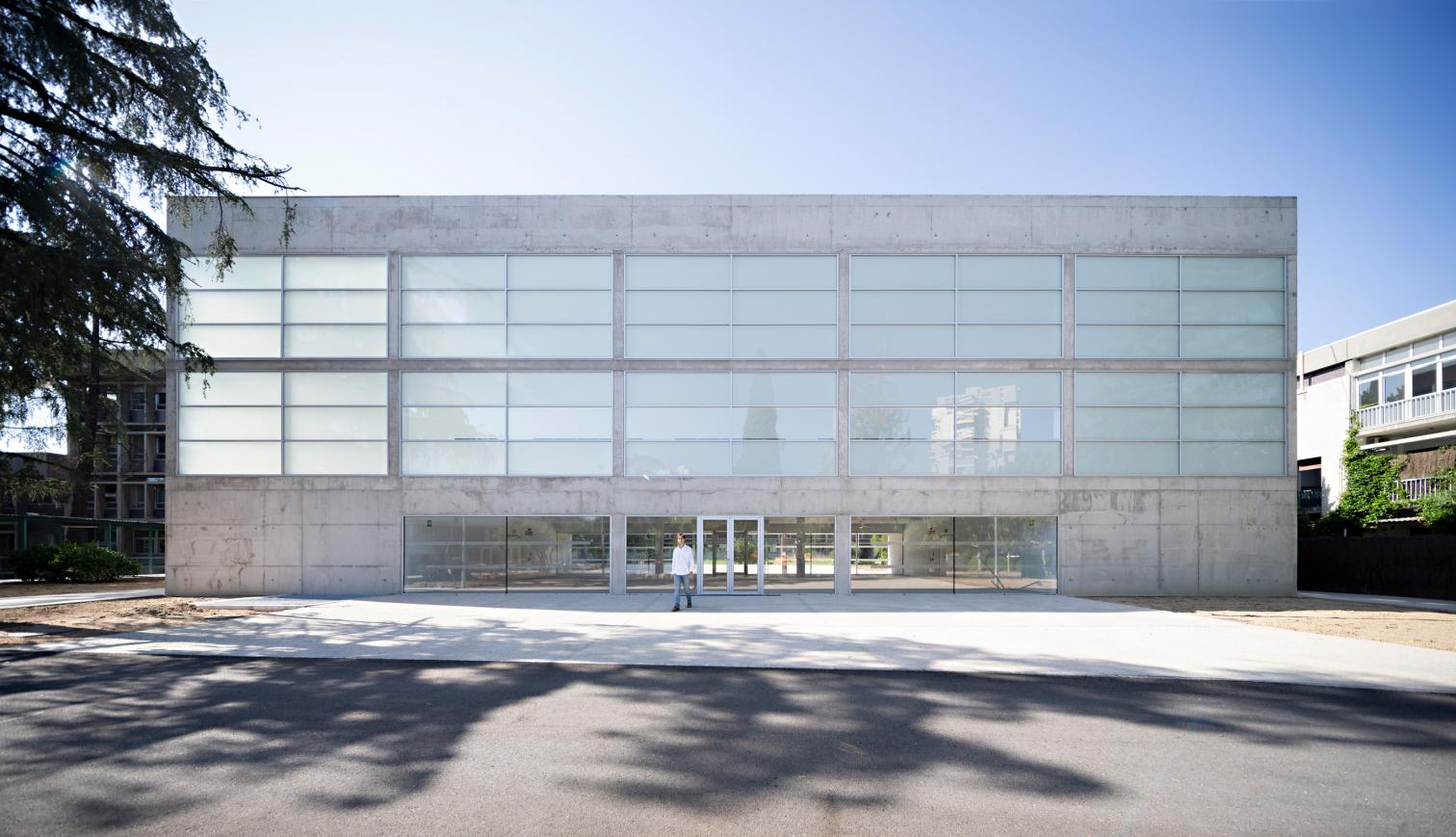 Biblioteca para el Liceo Francés de Madrid