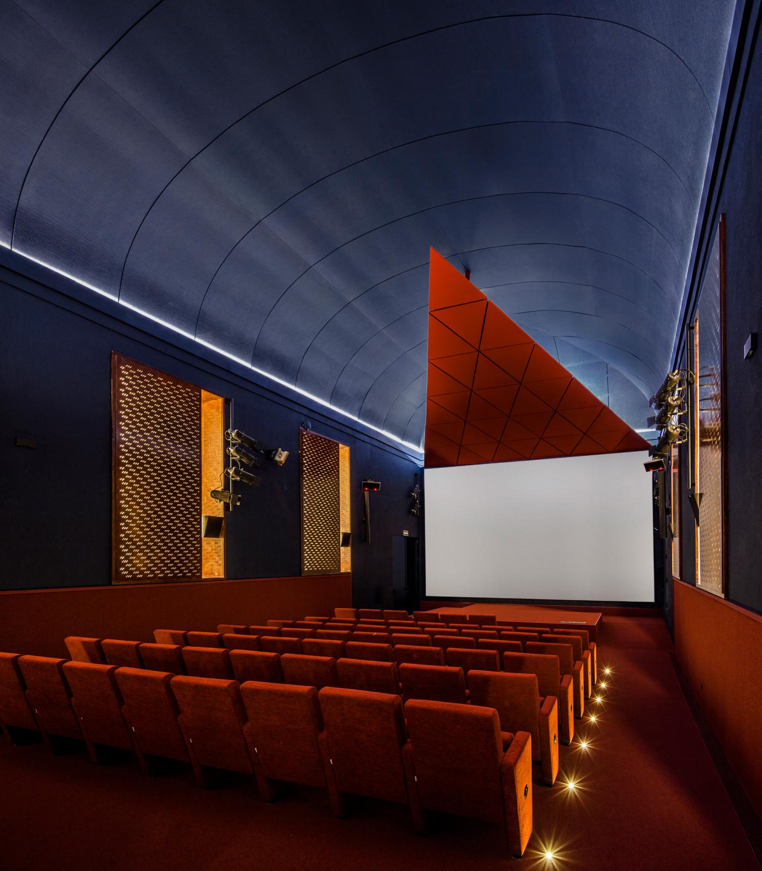 Cine y auditorio Sabatini del MNCARS