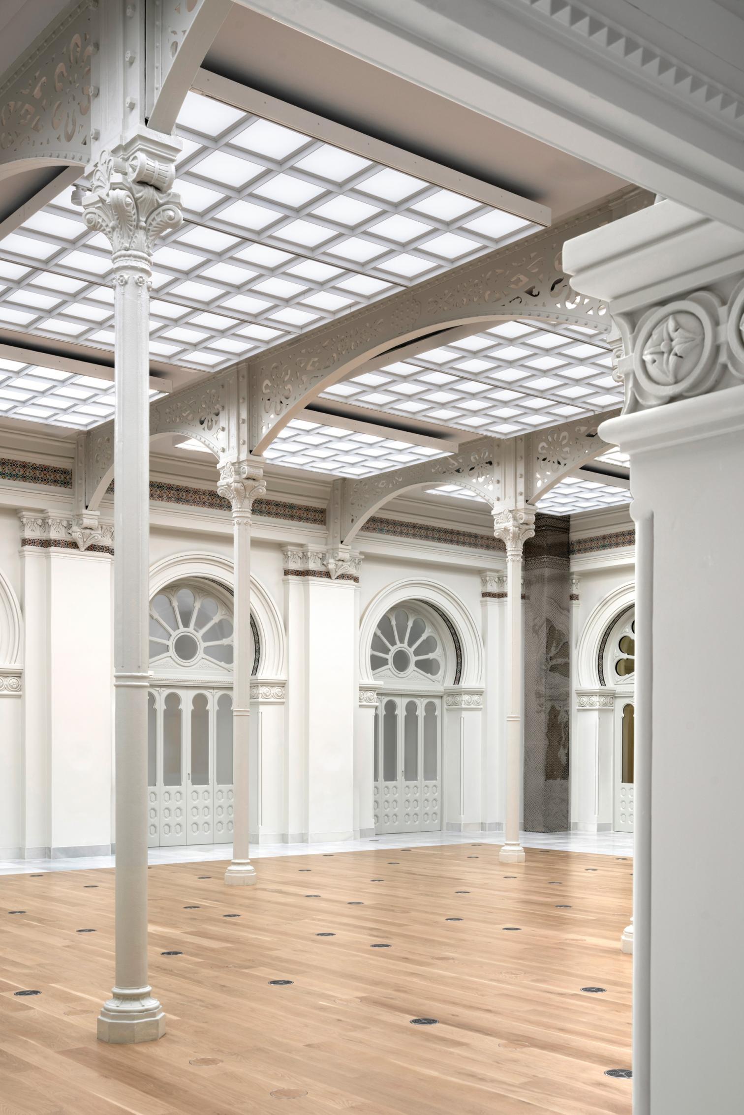 Salón de cobradores en el Banco de España