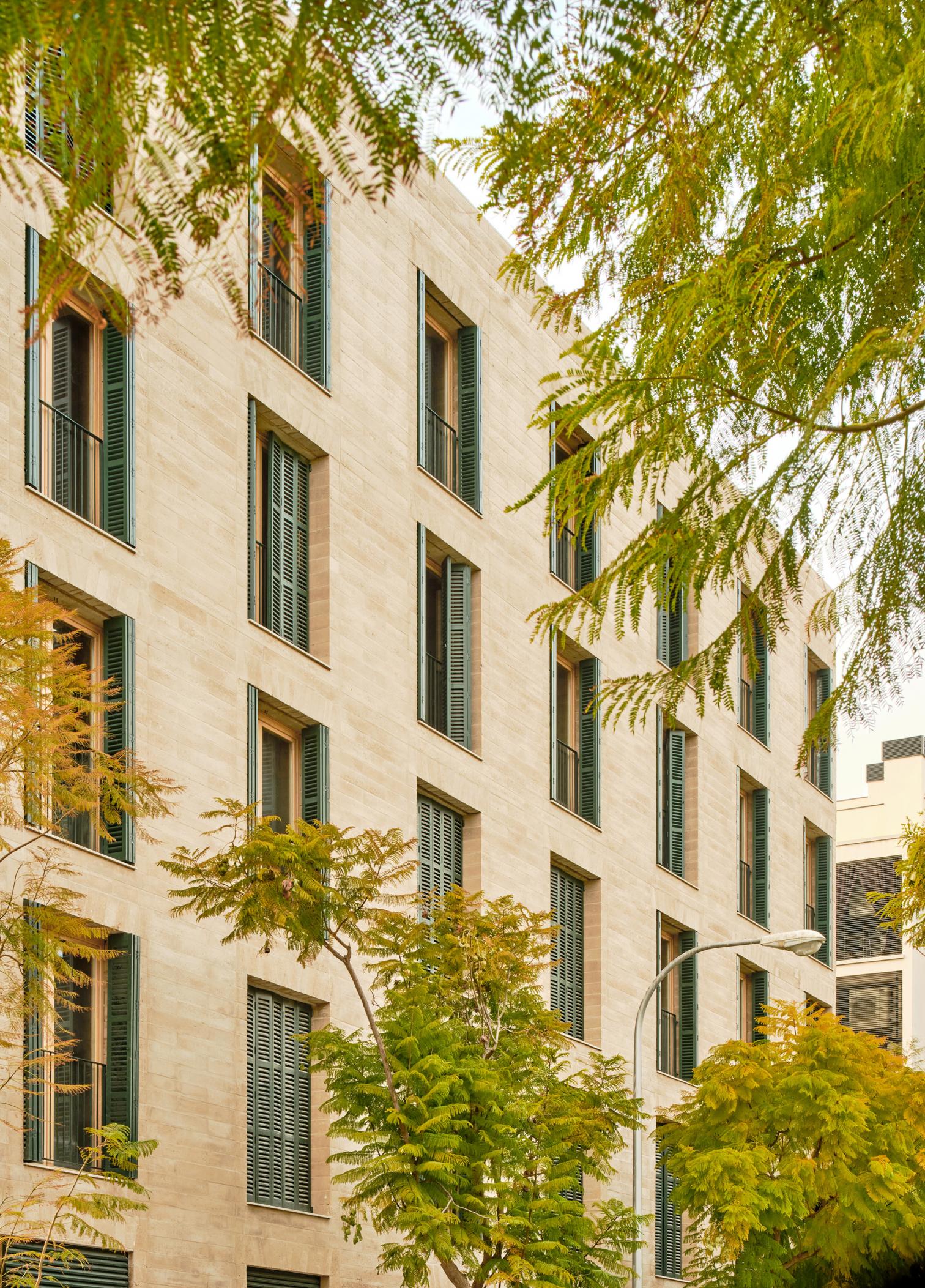30+8 social housing units on Josep Togores in Palma de Mallorca