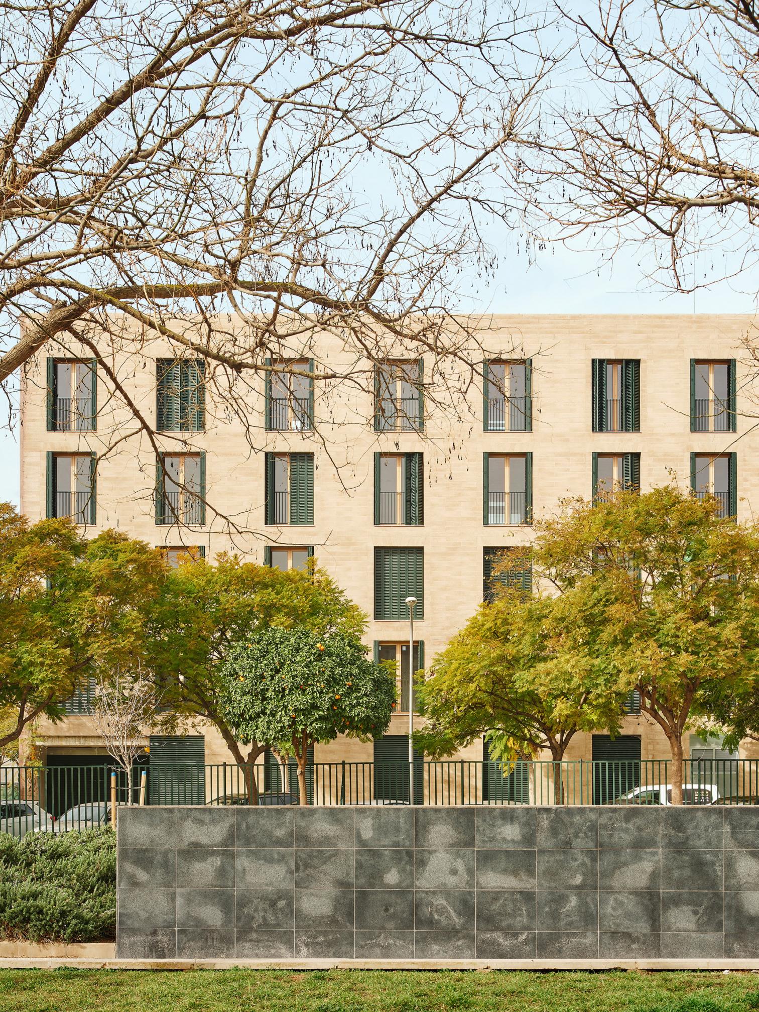 30+8 social housing units on Josep Togores in Palma de Mallorca
