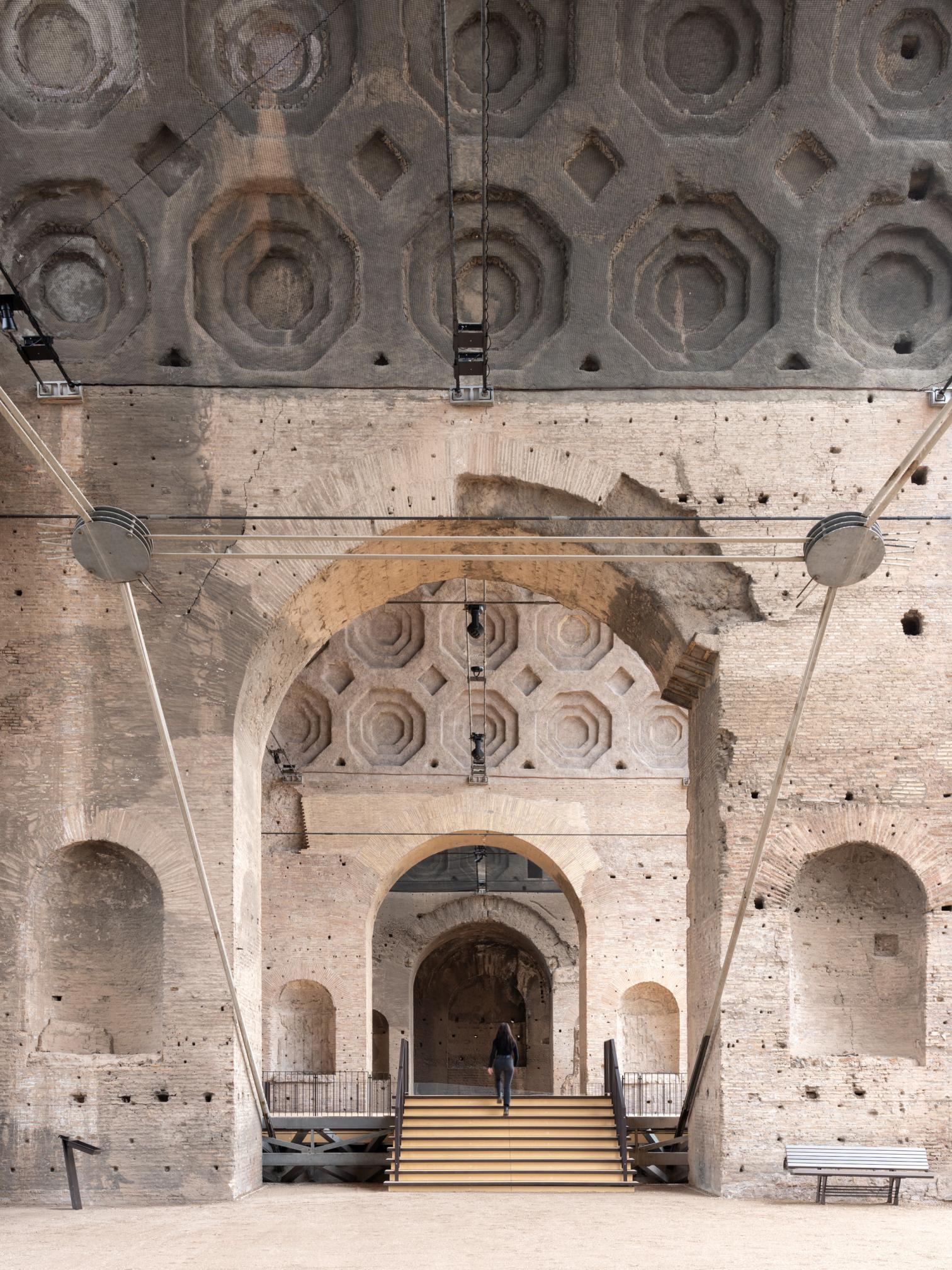 Intervención en la Basílica de Majencio en Roma @ Giuseppe Miotto - Marco Cappelletti Studio