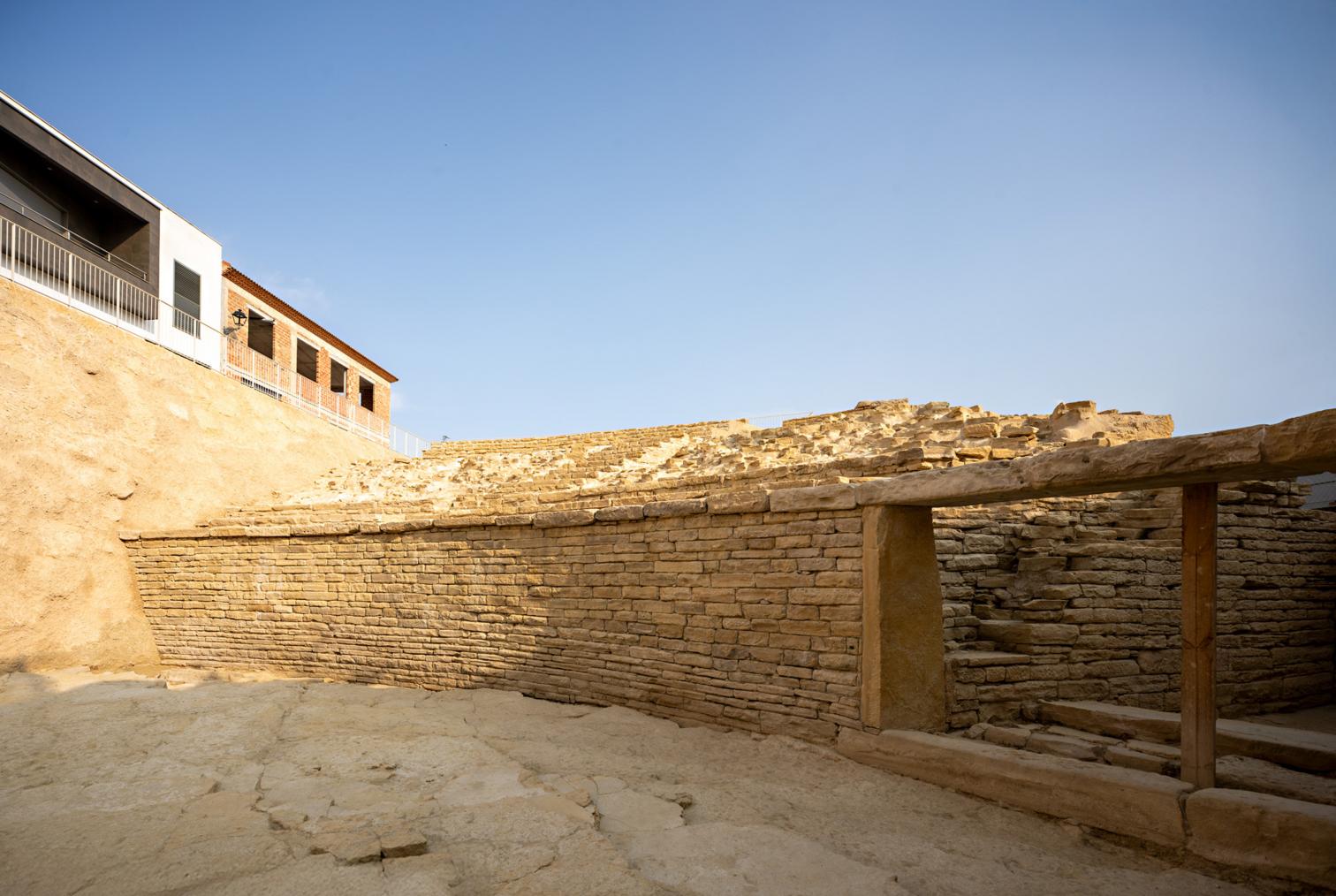 Recuperación del anfiteatro romano de Obulco en Porcuna (Jaén)