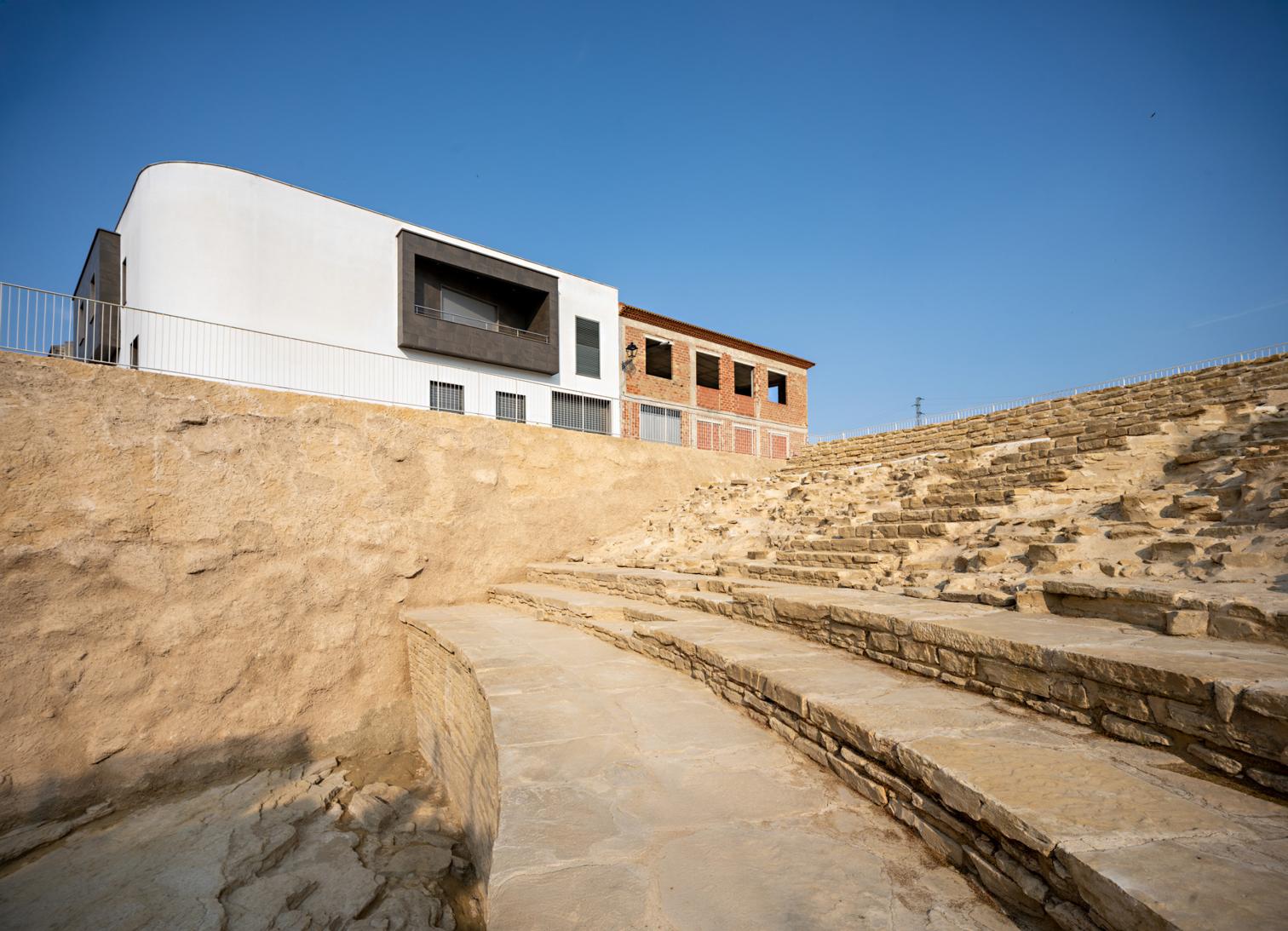 Recuperación del anfiteatro romano de Obulco en Porcuna (Jaén)
