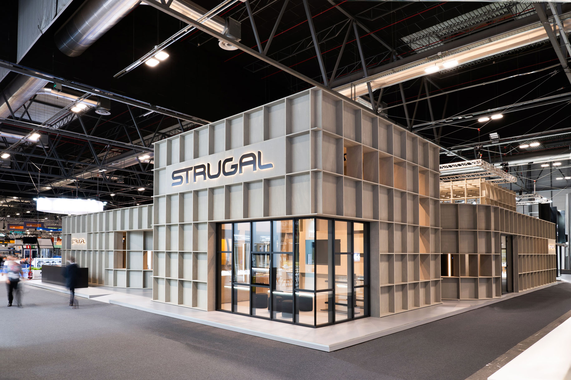 Strugal presentó sus nuevas soluciones de cerramientos para la arquitectura moderna. Imágenes: cortesía Strugal
