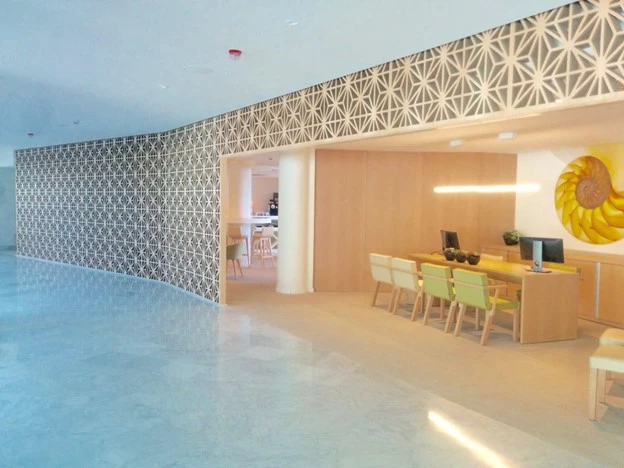 Iberostar y Mister Karton: creatividad sostenible en el diseño de interiores.